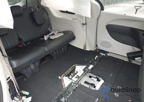 2017 Chrysler Pacifica Touring-L Plus из США, поврежденный, VIN 2C4RC1EG4HR652969